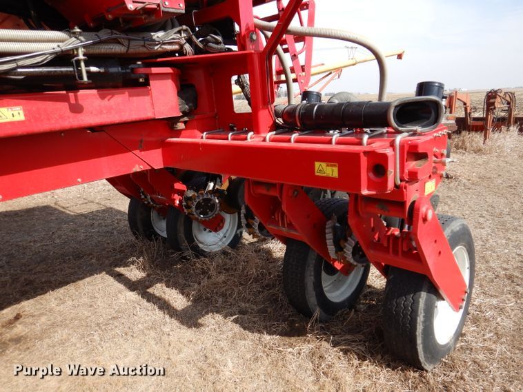 image for item DL5945 2013 White Challenger 8800  no-till planter