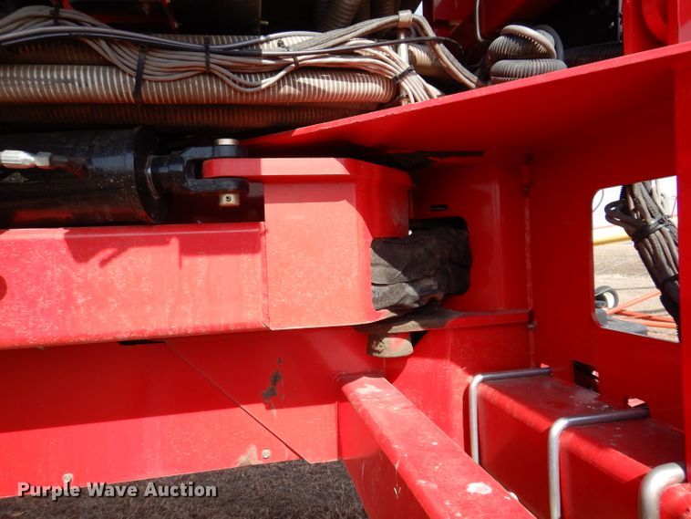 image for item DL5945 2013 White Challenger 8800  no-till planter