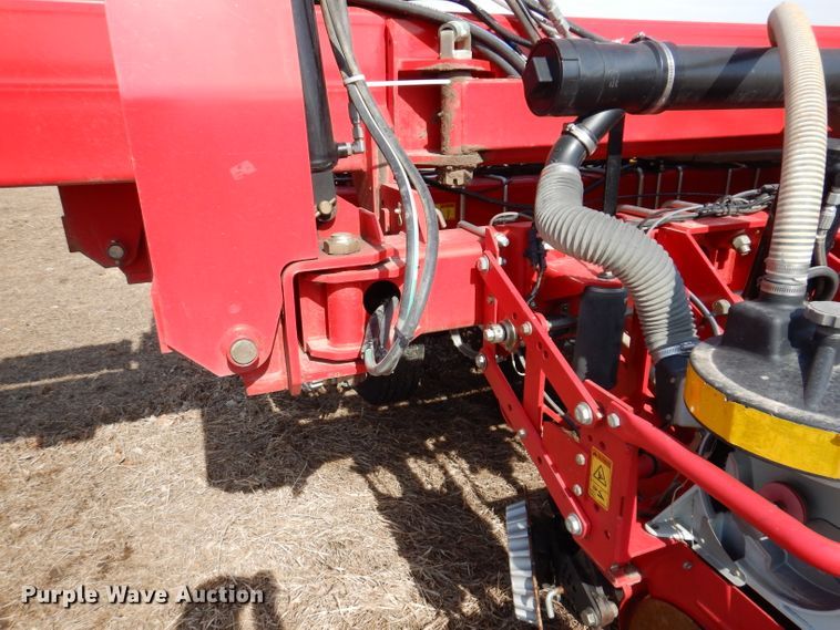 image for item DL5945 2013 White Challenger 8800  no-till planter