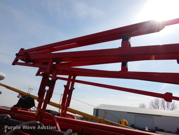 image for item DL5945 2013 White Challenger 8800  no-till planter