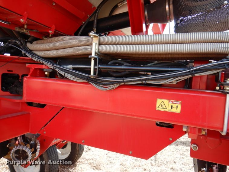 image for item DL5945 2013 White Challenger 8800  no-till planter