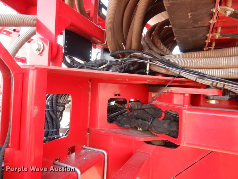 image for item DL5945 2013 White Challenger 8800  no-till planter