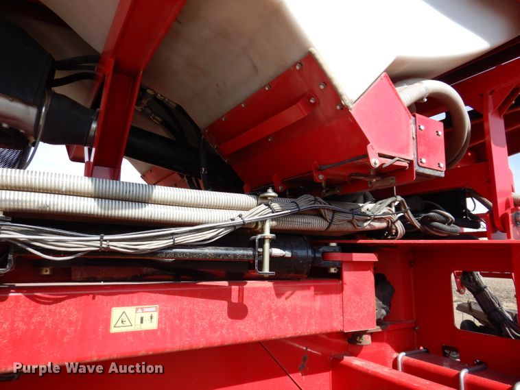 image for item DL5945 2013 White Challenger 8800  no-till planter