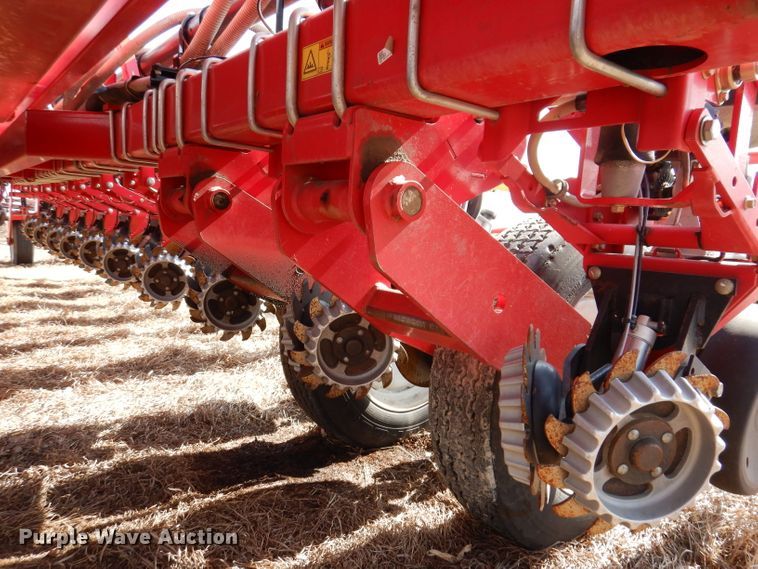 image for item DL5945 2013 White Challenger 8800  no-till planter