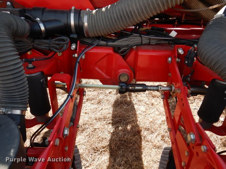 image for item DL5945 2013 White Challenger 8800  no-till planter