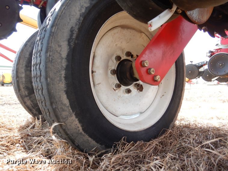 image for item DL5945 2013 White Challenger 8800  no-till planter