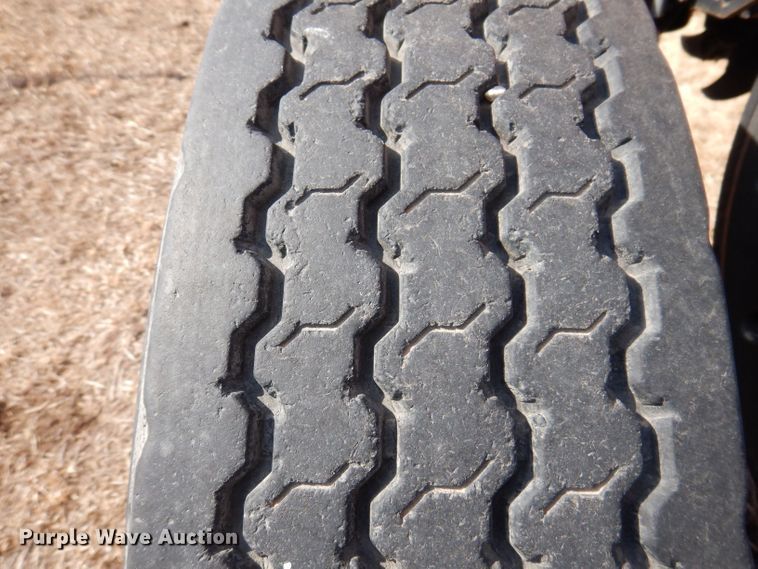 image for item DL5945 2013 White Challenger 8800  no-till planter