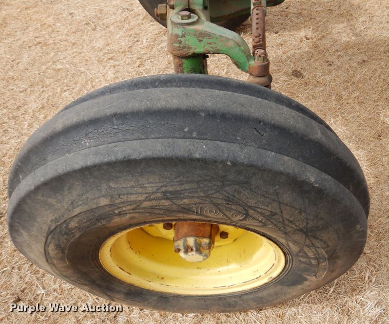 image for item DM1034 1972 John Deere 4320  tractor