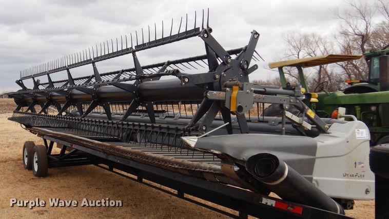 image for item DM1036 Gleaner Dynaflex 9250  flex draper head