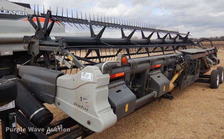 image for item DM1036 Gleaner Dynaflex 9250  flex draper head