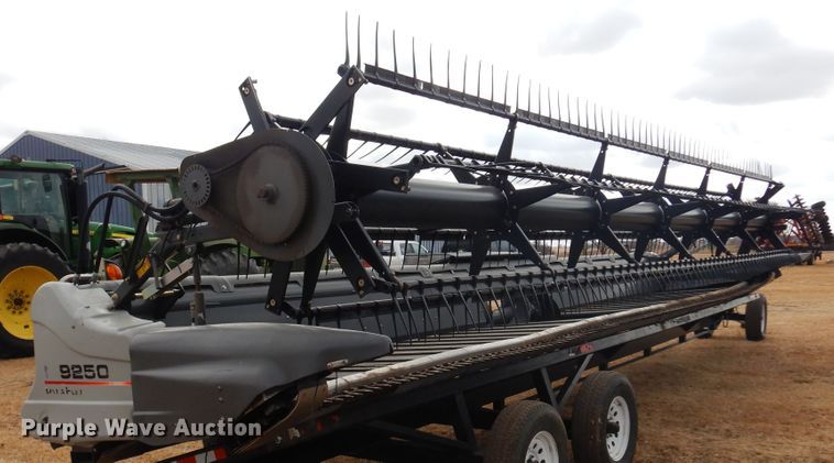 image for item DM1036 Gleaner Dynaflex 9250  flex draper head