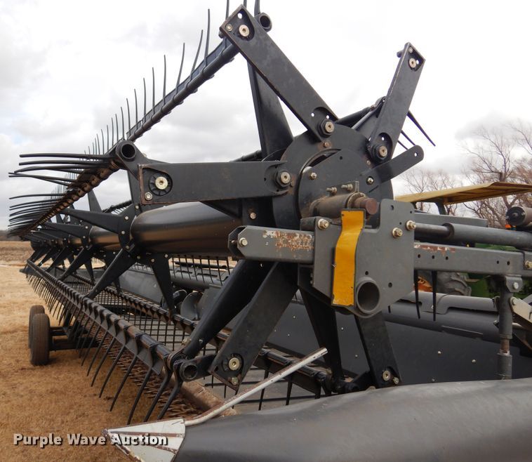 image for item DM1036 Gleaner Dynaflex 9250  flex draper head