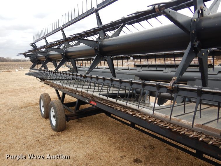 image for item DM1036 Gleaner Dynaflex 9250  flex draper head