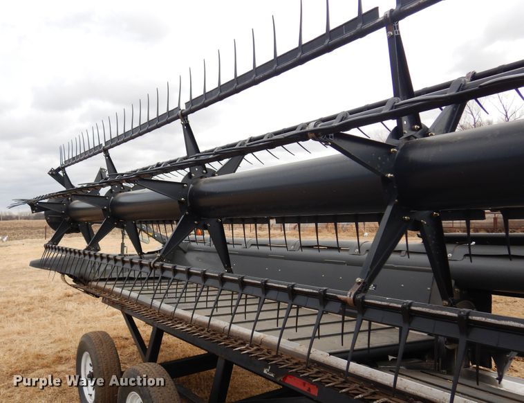 image for item DM1036 Gleaner Dynaflex 9250  flex draper head