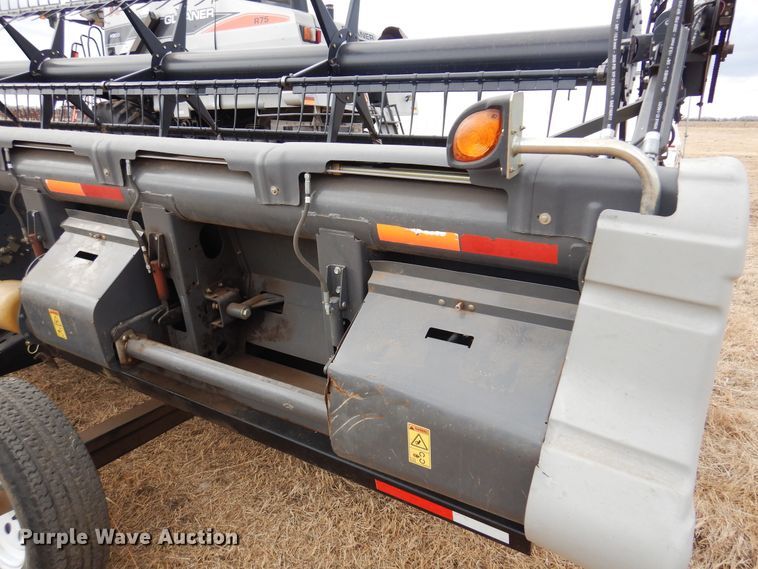 image for item DM1036 Gleaner Dynaflex 9250  flex draper head