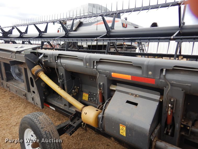 image for item DM1036 Gleaner Dynaflex 9250  flex draper head