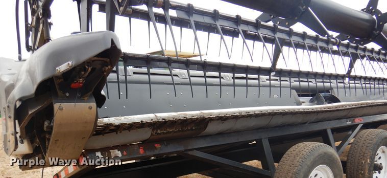 image for item DM1036 Gleaner Dynaflex 9250  flex draper head