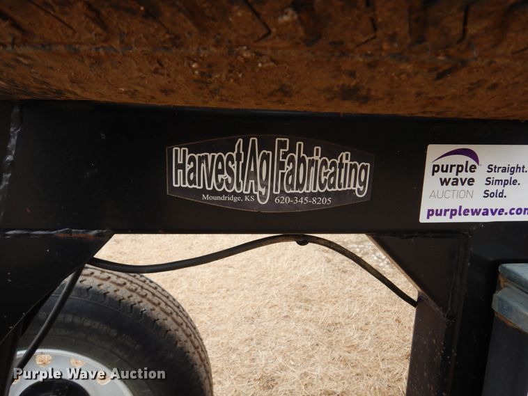 image for item DM1037 Harvest AG AH-632  header trailer