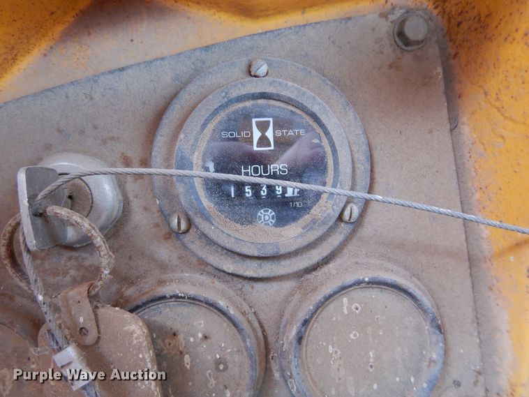 image for item DM1038 1975 John Deere 644B  wheel loader