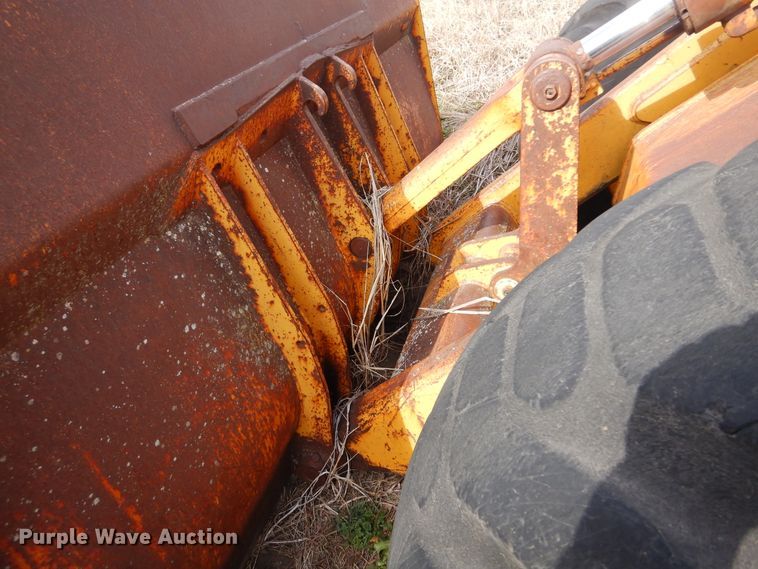 image for item DM1038 1975 John Deere 644B  wheel loader