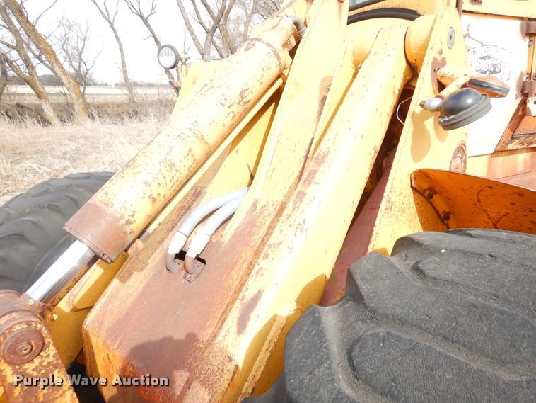 image for item DM1038 1975 John Deere 644B  wheel loader