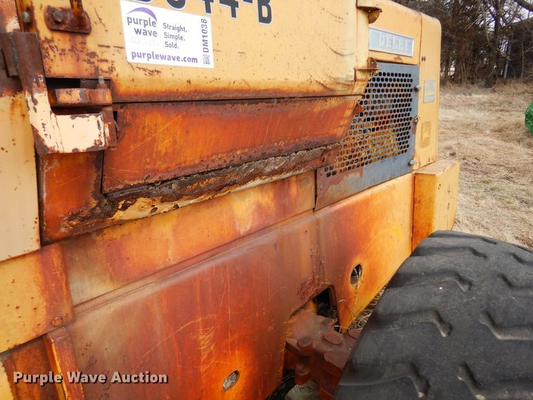 image for item DM1038 1975 John Deere 644B  wheel loader