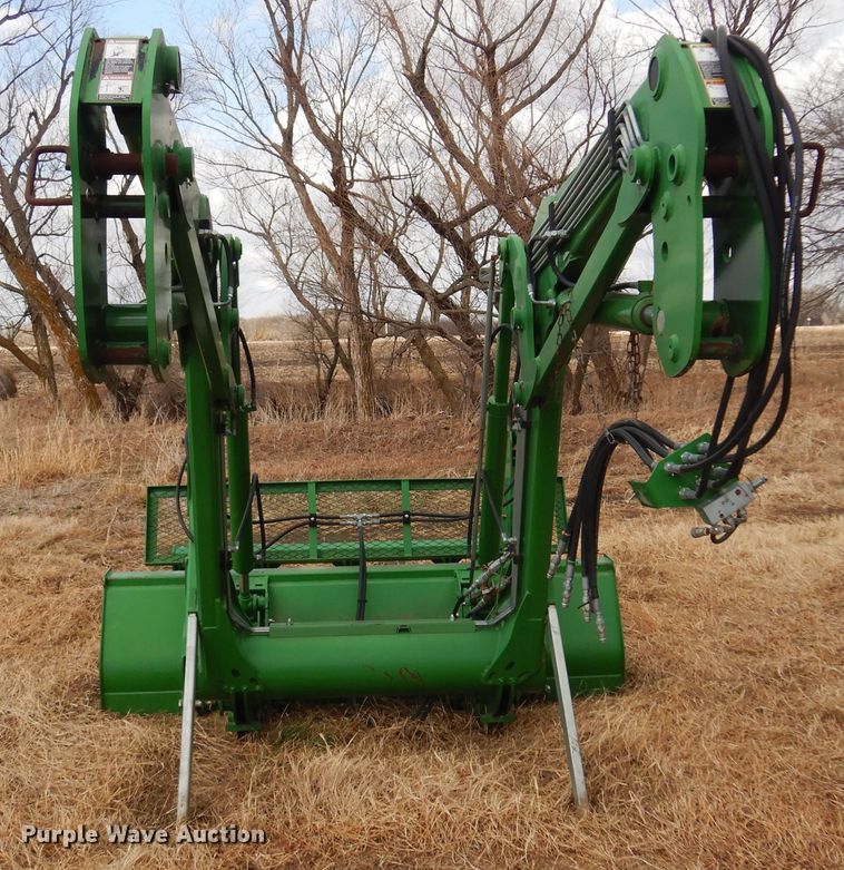 image for item DM1040 John Deere 746  loader