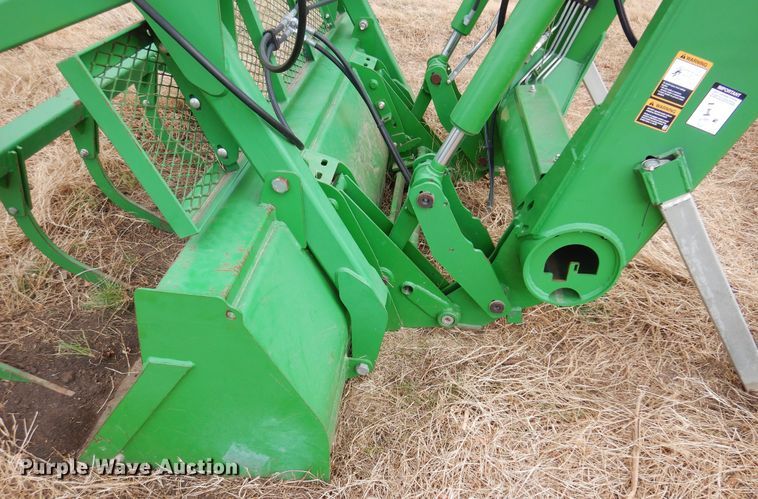 image for item DM1040 John Deere 746  loader