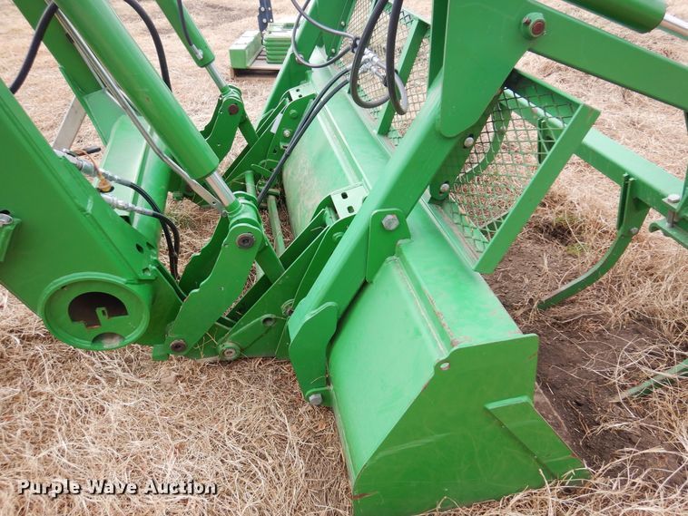 image for item DM1040 John Deere 746  loader