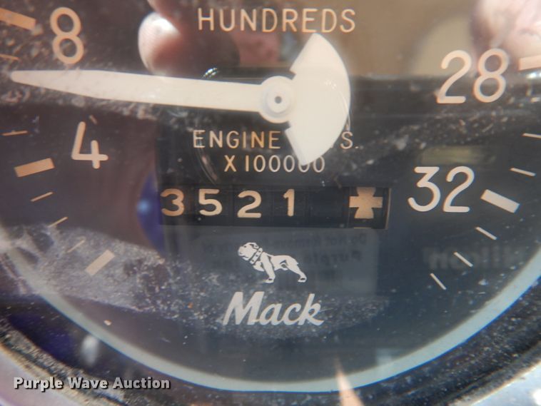 image for item DM1330 1977 Mack R685ST  grain truck