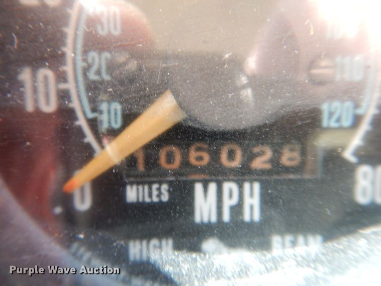 image for item DM1330 1977 Mack R685ST  grain truck