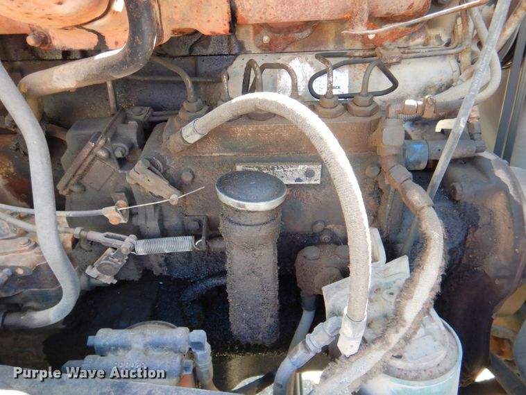 image for item DM1330 1977 Mack R685ST  grain truck