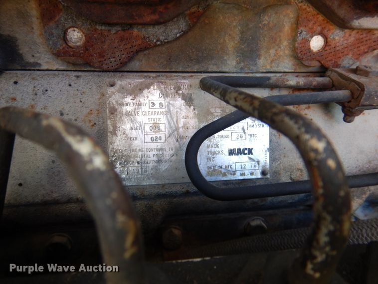 image for item DM1330 1977 Mack R685ST  grain truck