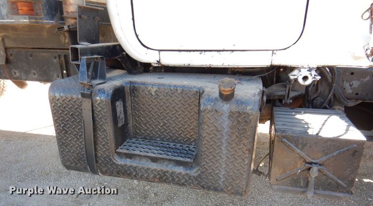 image for item DM1330 1977 Mack R685ST  grain truck