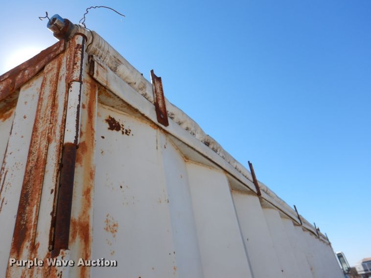 image for item DM1330 1977 Mack R685ST  grain truck