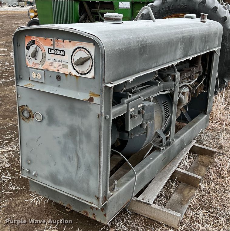 image for item DM8235 Lincoln SAE-300  welder