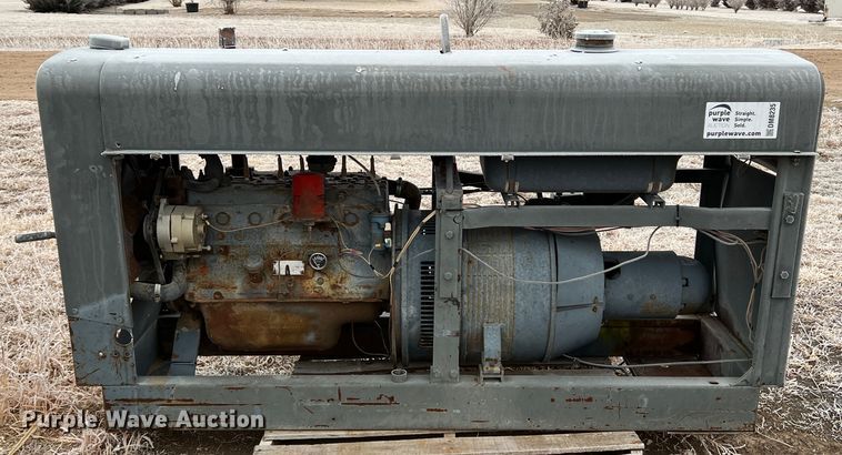 image for item DM8235 Lincoln SAE-300  welder