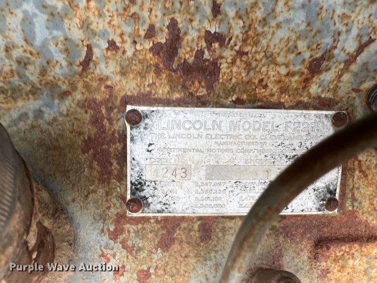 image for item DM8235 Lincoln SAE-300  welder