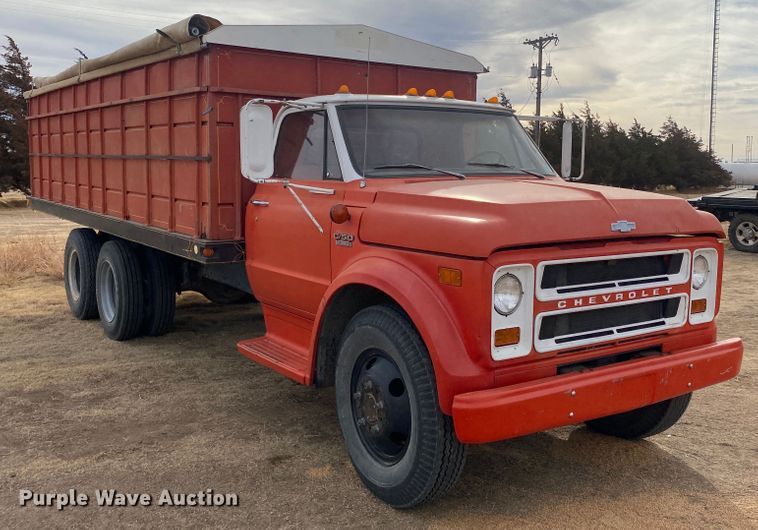 image for item DM8273 1972 Chevrolet  grain truck