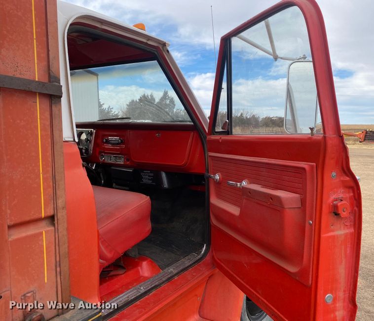 image for item DM8273 1972 Chevrolet  grain truck