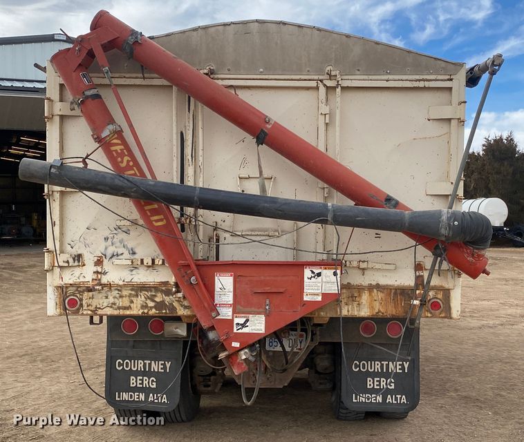 image for item DM8275 1988 Mack R688ST  grain truck