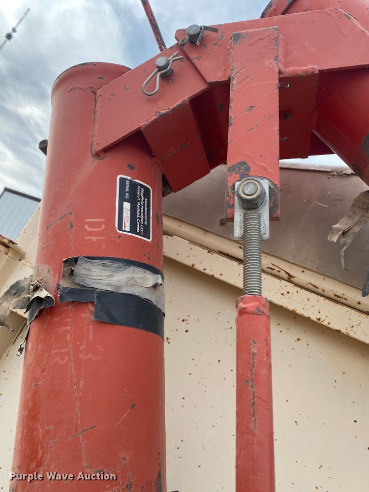 image for item DM8275 1988 Mack R688ST  grain truck