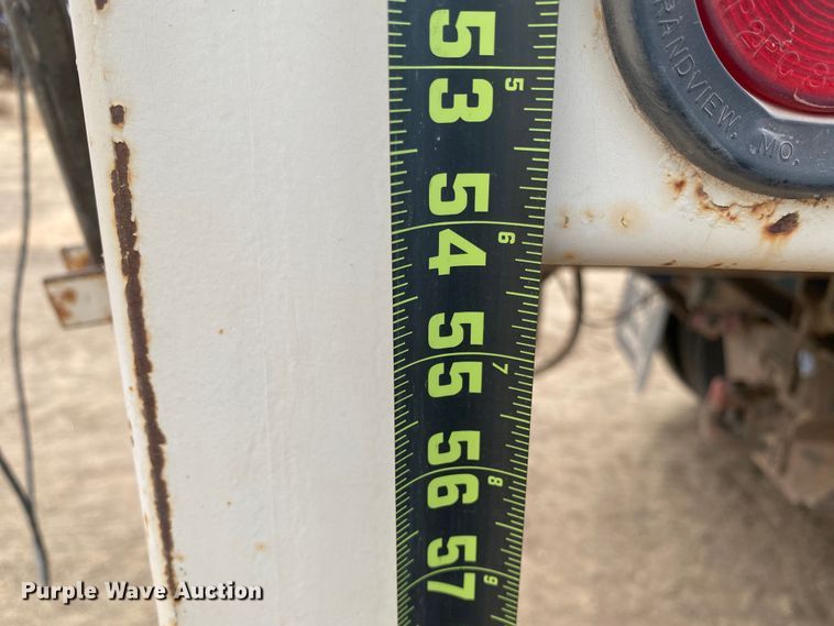 image for item DM8275 1988 Mack R688ST  grain truck