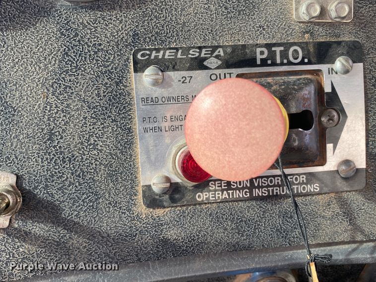 image for item DM8275 1988 Mack R688ST  grain truck