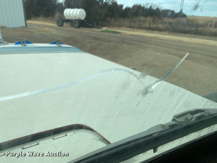 image for item DM8275 1988 Mack R688ST  grain truck