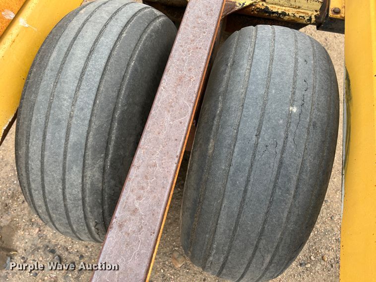 image for item DM8380 Buffalo  hay bale mover