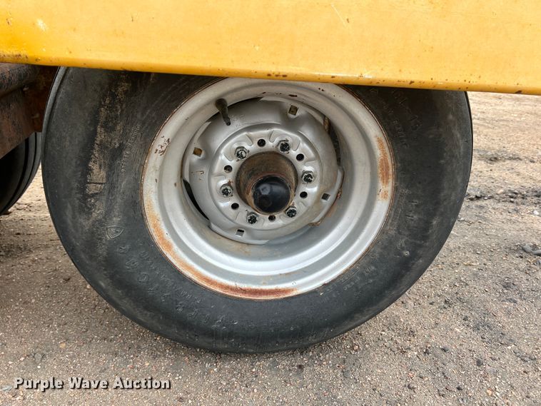 image for item DM8380 Buffalo  hay bale mover