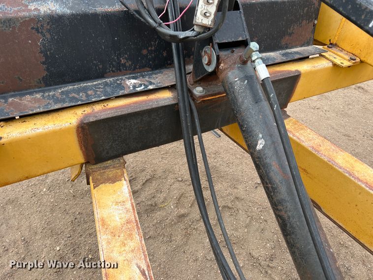 image for item DM8380 Buffalo  hay bale mover