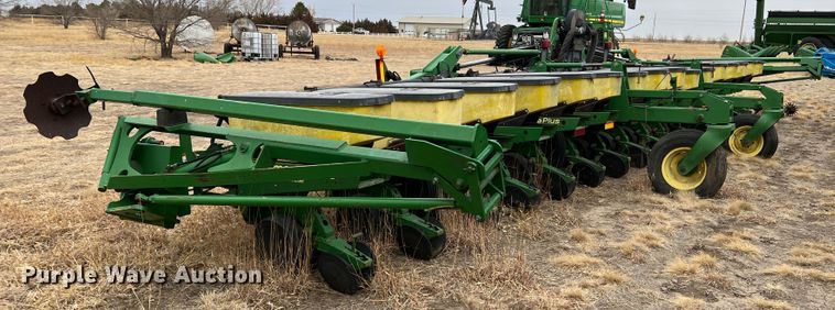 image for item DM8382 John Deere 1720 MaxEmerge Plus  planter