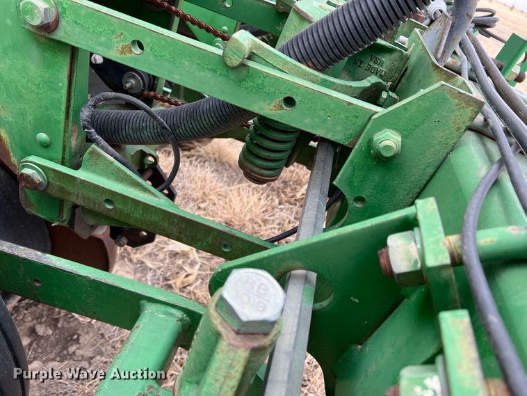 image for item DM8382 John Deere 1720 MaxEmerge Plus  planter